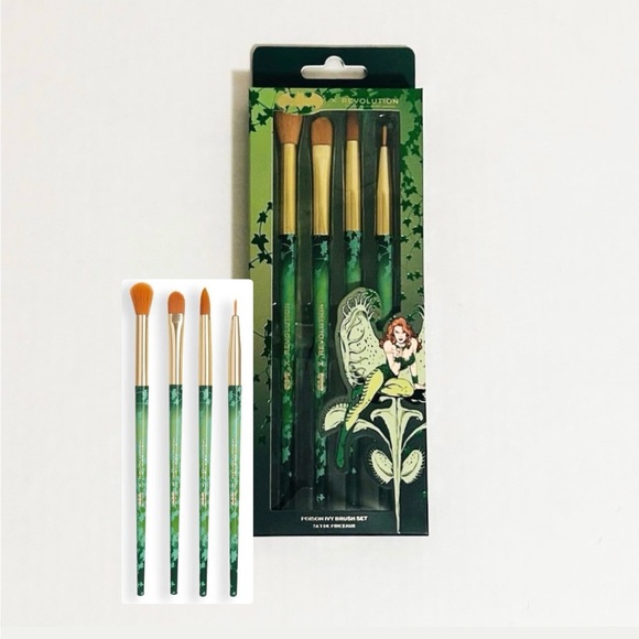 Makeup Revolution Other - Revolution × DC Poison Ivy Brush Set